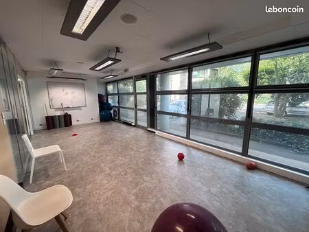 bureaux 136 m² brest