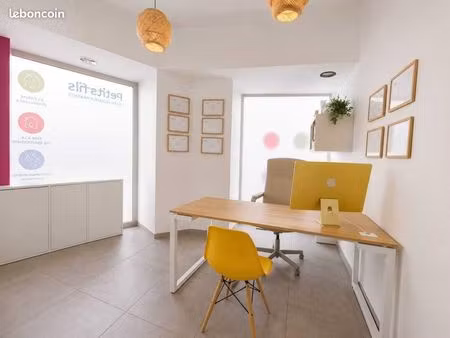 bureau 68 m²