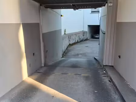 emplacement parking