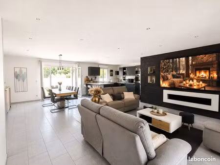 maison familiale 180 m² – piscine chauffée – 5 chambres