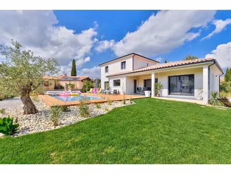 vente terrain 300 m² à claret (34270)  139 000 €