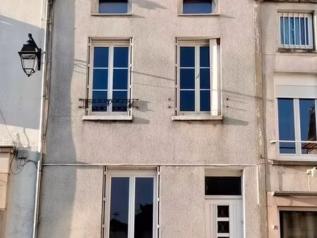maison de ville de 115 m2 – centre-ville de puiseaux (loiret)