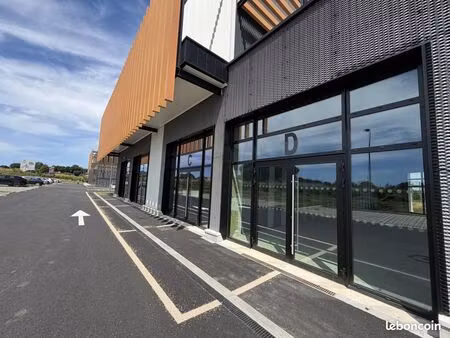 bureaux 422 m²