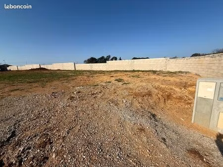 terrain 500 m² teyran