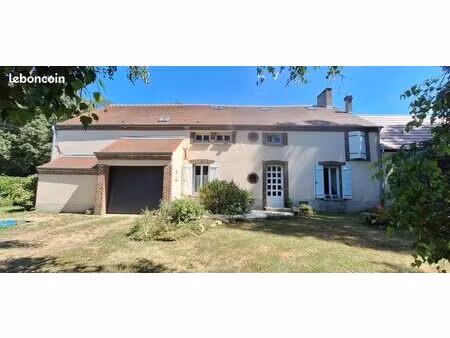 maison 7 pièces 147 m²