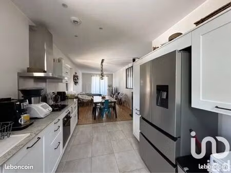 maison familiale avec climatisation à louer