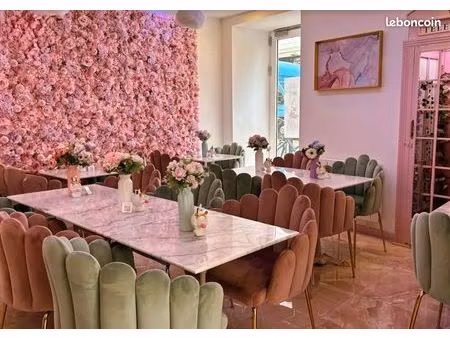 boutique 51 m² st mande