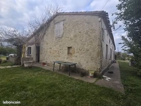 maison en pierre à rénover + dépendance appatement de 2chambres+ terrain constructible sur