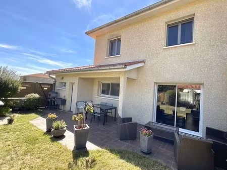 maison 4 pièces 85 m²