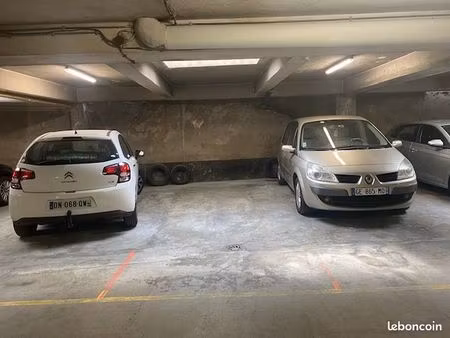 parking couvert angle jeanne d'arc/républiqu nancy