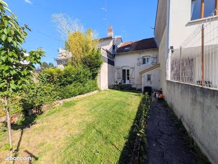 maison de ville 4 pièces 70 m²