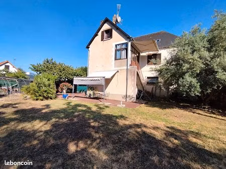 maison 7 pièces 112 m²