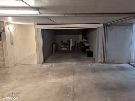 à vendre – box fermé 18 m² – nantes st clément  proche gare
