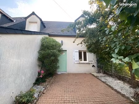 maison 4 chambres avec extérieurs et double garage