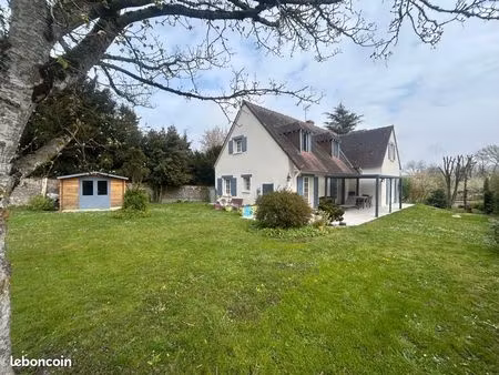 à vendre – maison familiale de 175 m² – 7 pièces – 4 chambres – yèvre-le-châtel