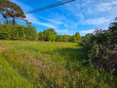 terrain 3030 m² casteljaloux