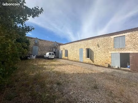 bien agricole 2518 m² semens