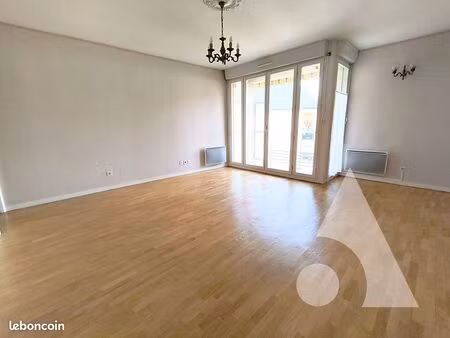 appartement 4 pièces 76 m²