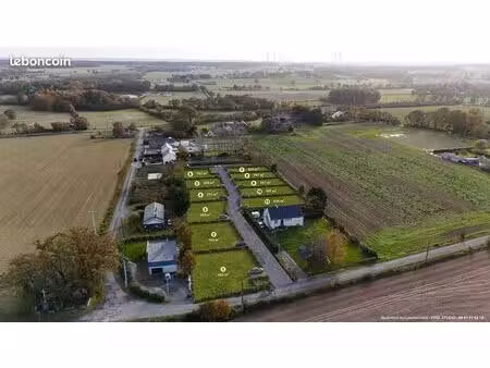 terrain 563 m² derval