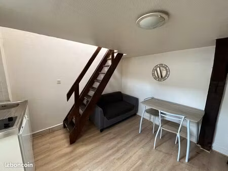 f1 bis duplex meublé orléans centre
