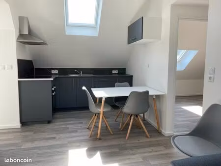 t3 meublé entièrement rénové 40m2