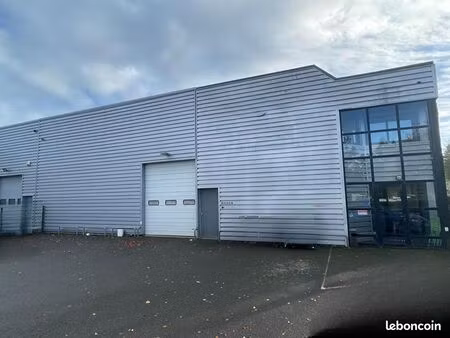 local d'activité 484 m²