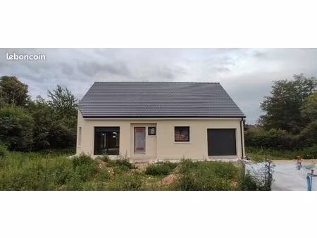 terrain 650 m² haravilliers