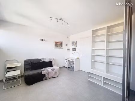 studio 1 pièce 18 m²