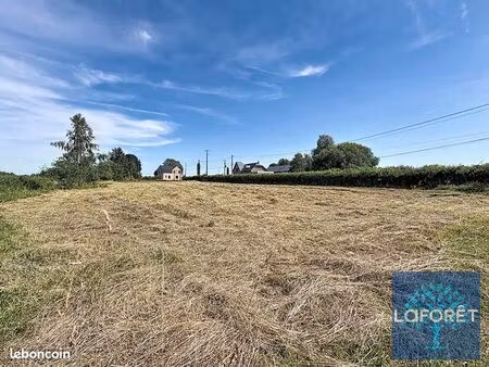 terrain 640 m² locquignol