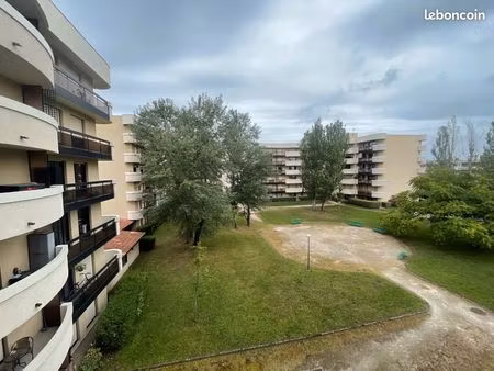 t2 48 m² vendu loué – mérignac – rendement ~4 9 % – parking privatif