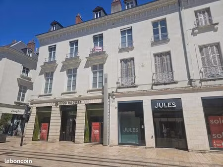 bureaux 264 m²