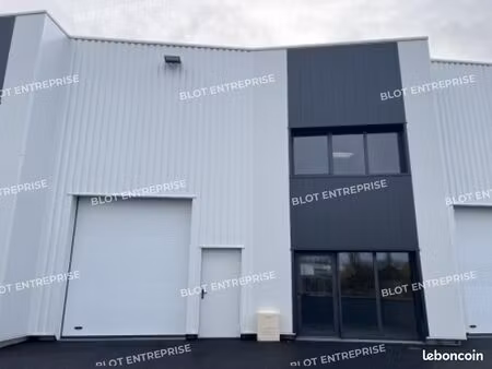 local d'activité 195 m²