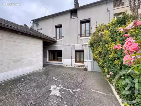 maison 4 pièces 84 m²