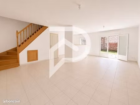 maison 4 pièces 80 m²