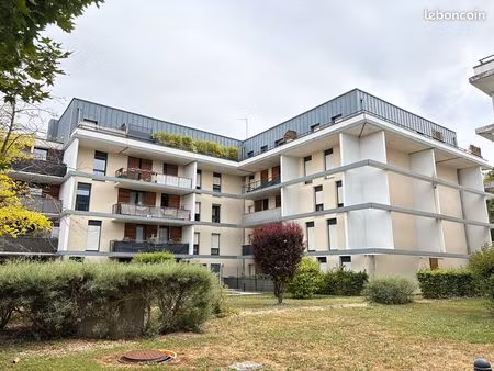 appartement 2 pièces 51 m²