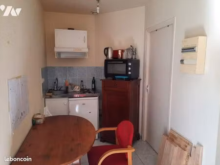 studio 1 pièce 14 m²