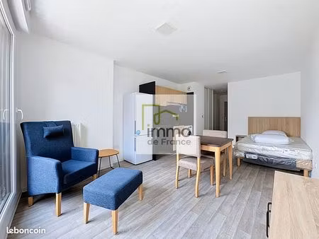studio 1 pièce 29 m²