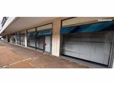 local commercial 165 m² cholet