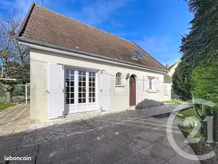 maison 5 pièces 105 m²