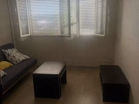 à louer – appartement t2 de 30 m² – saumur (quartier verdun)