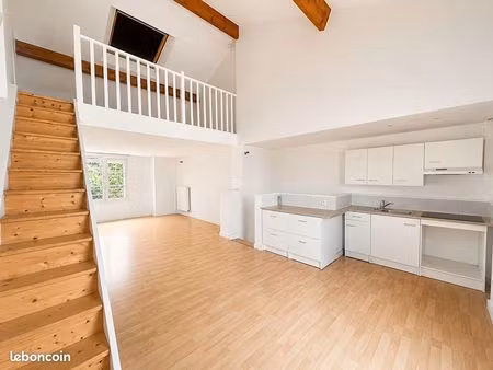 triplex 4 pièces 84 m²