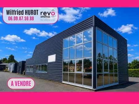local 360 m² le fuilet