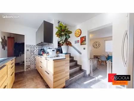 appartement 4 pièces 85 m²
