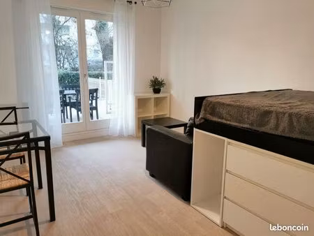 studio 23 m2 avec terrasse 23 m2