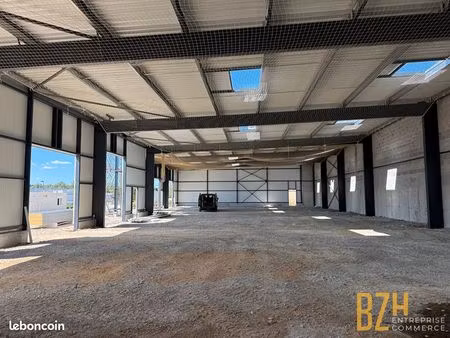 local 988 m² lorient