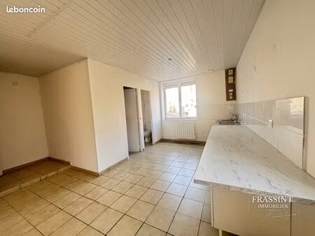 maison 3 pièces 80 m²