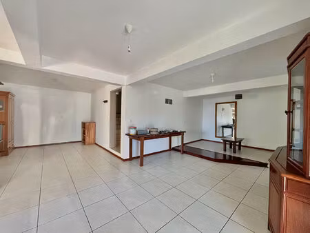 ensemble immobilier à fort potentiel locatif - la rivière saint-louis