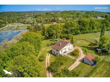 maison 7 pièces 142 m²