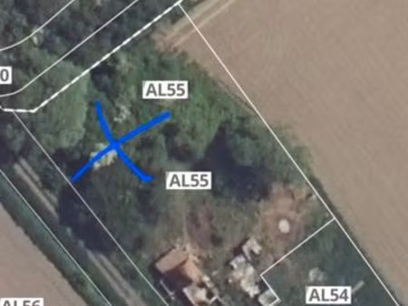 terrain 2240m avec une autorisation de construire de 140m²