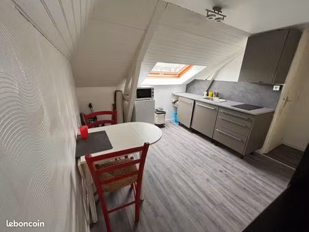 studio meublé vitré libre